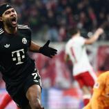 Serge Gnabry und der FC Bayern hatten gegen Leipzig nur eine Hälfte lang Probleme. © ANSA / FILIP SINGER