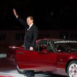 Sergei Fedorov was driven onto the ice in a cinematic fashion. © APA / GREGORY SHAMUS