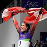 Der ausgelassene Jubel von Janina Flock. © APA/afp / STEFANO RELLANDINI