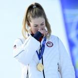 Mikaela Shiffrin wurde von ihrem Emotionen übermannt. © ANSA / DANIEL DAL ZENNARO