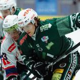 Simon Kostner (l.) war mit einem Treffer und einer Vorlage maßgeblich am Sieg der Rittner beteiligt. © ECB/Pircher