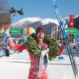 Thomas Rinner freut sich über seinen Sieg im Gsieser Tal. © Newspower.it