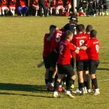 SportNews präsentiert auch an diesem Montag wieder die besten Szenen aus dem heimischen Amateurfußball. Im Fokus steht heute der 3:0-Auswärtssieg von St. Georgen in Tramin, bei dem Gabriel Brugger mit einem kuriosen Treffer für Aufsehen sorgte. Außerdem zeigen wir die Highlights der Landesliga-Partien zwischen Salurn und Leifers (3:2) sowie Gitschberg Jochtal und Olimpia Meran (1:2). © stol