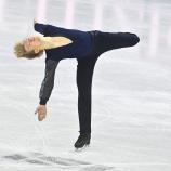 Daniel Grassl während seines Kurzprogramms am Donnerstag in Prag. © APA/afp / MICHAL CIZEK