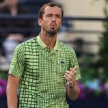 Daniil Medvedev erlebte wilde Tage. © APA/afp / FADEL SENNA