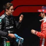 George Russell (links) setzte sich vor Charles Leclerc durch. © APA/afp / JADE GAO
