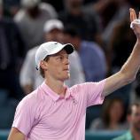 Jannik Sinner befindet sich in Miami auf Erfolgskurs. © APA / MATTHEW STOCKMAN
