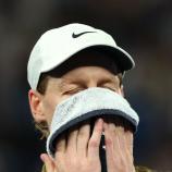 Jannik Sinner will sich bestens auf die kommenden Aufgaben vorbereiten. © AFP / MARTIN KEEP