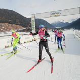 Lieferten sich über 42 Kilometer einen spannenden Kampf (v.l.): Julia Kuen, Martina Di Centa und Martina Bellini. © Newspower.it