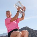 So jubelt Sabalenka über den Turniersieg. © APA / CLIVE BRUNSKILL