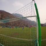 Der FC Obermais hat am Sonntag in der Serie D einen wichtigen 1:0-Heimsieg gegen Calvi Noale gefeiert. Dabei erzielte Edoardo Ghiotti einen sehenswerten Lupfer. In der Landesliga feierte Bruneck im Derby gegen Stegen einen 4:0-Kantersieg. Zudem haben wir den 3:1-Heimsieg von Salurn über die Weinstraße Süd im Video. © stol