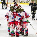 Die Grödner Hockey-Cracks durften in Meran gleich mehrfach jubeln. © BK Photo