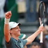 Jannik Sinner ist zurück auf dem Thron. © APA/afp / VALERY HACHE