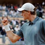 Jannik Sinner startet am Freitag ins Masters von Madrid. © ANSA / SEBASTIEN NOGIER