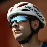 Mikel Landa had to go to the hospital. © AFP / MARCO BERTORELLO