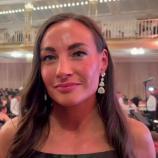 Die Sporthilfe-Gala im Kurhaus von Meran war einmal mehr ein großer Erfolg. Eine Athletin strahlte an diesem Abend besonders: Dorothea Wierer. Bei den Olympischen Spielen in Antholz hat die Biathlon-Koryphäe ihre grandiose Karriere beendet, nun wurde ihr Abschluss noch einmal vergoldet: Wierer wurde von den Dolomiten- und SportNews-Lesern zum sechsten Mal zur Sportlerin des Jahres gewählt. In unserem Video-Interview spricht Doro über die Bedeutung dieser Auszeichnung, über ihre Karriere und über ihre Zukunft. © stol