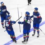 Gabriel Nitz from Brixen (second from right) created a memorable moment. © ANSA / SALVATORE DI NOLFI