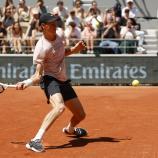 Jannik Sinner schlägt kommende Woche in Paris auf. © ANSA / YOAN VALAT