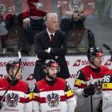 Austria, led by head coach Roger Bader, is causing a sensation at the Ice Hockey World Championship in Switzerland. © ANSA / ANDREAS BECKER