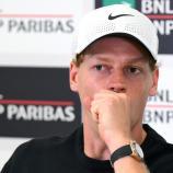 Tennis-Superstar Jannik Sinner auf der Pressekonferenz. © ANSA / ETTORE FERRARI