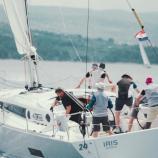 Mit einer Wettfahrt vor dem Hafen von Milna in Richtung Brac (Kroatien) startete die 10. Auflage der Foppa Taste Supporter Sailing Week. Hier liefern wir die besten Bilder des ersten Wettkampftags. © stol