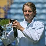 Bergs mit seiner Trophäe. © APA/afp / GLYN KIRK