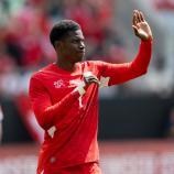 Breel Embolo muss warten. © APA/afp / ENNIO LEANZA