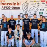 Die erfolgreichen Kampfsportler des ASV Zadra-fighting/rothoblaas mit den Trainern Markus Zadra und Gabriel Marcomin.