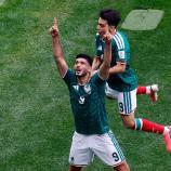 The Mexicans, including goalscorer Raúl Jiménez (left), celebrated a clear opening victory. © APA/afp / RODRIGO OROPEZA