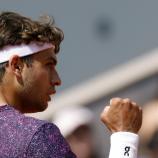 Flavio Cobolli steht im Viertelfinale von Roland Garros. © ANSA / YOAN VALAT