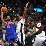 Jalen Brunson (11) und die Knicks haben im Finale jetzt einen großen Vorteil. © APA / GREGORY SHAMUS