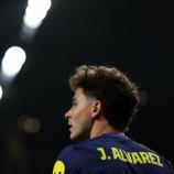 Julián Álvarez ist ein großer Name auf dem Transfermarkt. © AFP / ADRIAN DENNIS