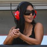 Kim Kardashian, die Partnerin von Lewis Hamilton, wurde in Monaco gesichtet. © APA/afp / JAKUB PORZYCKI