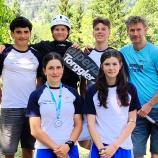 Von oben links: Jacopo Vicentini, Filippo Vicentini, Jakob Tribus, Trainer Stefan Senoner; unten: Sara Furlan, Lena Borile.
