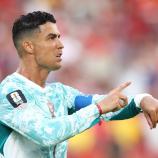 Cristiano Ronaldo steht im Mittelpunkt einer großen Sinnfrage. © APA/afp / COLE BURSTON