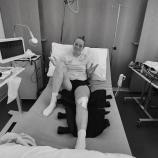 Dieses Foto postete die Ski-Hoffnung aus dem Krankenhauszimmer. © Instagram/Daria Zurlinden