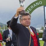 Gewohntes Bild: Guillaume Macaire bejubelt einen Erfolg in Meran. © Foto press Arigossi
