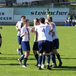 Großer Jubel bei den Feldthurns-spielern nach dem 5:1-Heimsieg.