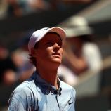 Jannik Sinner wird derzeit auf der ATP-Tour verletzungsbedingt vermisst. © ANSA / MOHAMMED BADRA