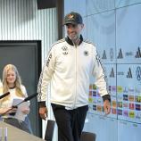 Jürgen Klopp stellte seine erste Spielerauswahl vor. © APA/afp / HANNES P. ALBERT