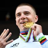 Zum vierten Mal Weltmeister: Remco Evenepoel. © APA/afp / ANDREJ IVANOV
