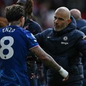 Chelsea coach Enzo Maresca with World Cup winner Enzo Fernandez. © APA/afp / BEN STANSALL