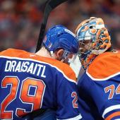 Leon Draisaitl und Stuart Skinner führen die Oilers von Sieg zu Sieg. © APA / STEPH CHAMBERS