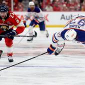 Connor McDavid und die Edmonton Oilers wurden in Sunrise übel ausgehebelt. © APA / STEPH CHAMBERS