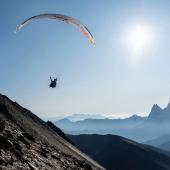 A South Tyrolean is fighting for overall victory at the Red Bull X-Alps. © Red Bull X-Alps
