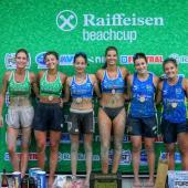 In the women's competition, Lea Burgmann and Franzi Baumgartner (center) climbed to the top of the podium. © beachcup.it