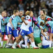 England trifft jetzt auf Italien. © APA/afp / SEBASTIEN BOZON