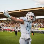 Felix Marx célèbre un touchdown de WU. © Lukas Zottl