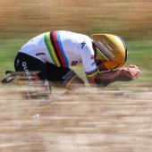 Remco Evenepoel won the first of two Tour time trials. © APA/afp / ANNE-CHRISTINE POUJOULAT