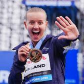 Rhiannan Iffland hat ihren fünften Titel in Folge gefeiert. © Istvan Derencsenyi/World Aquatics